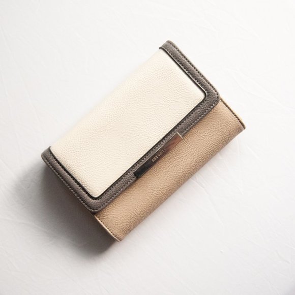 NINE WEST | TRI-COLOURED PURSE - Picture 7 of 7